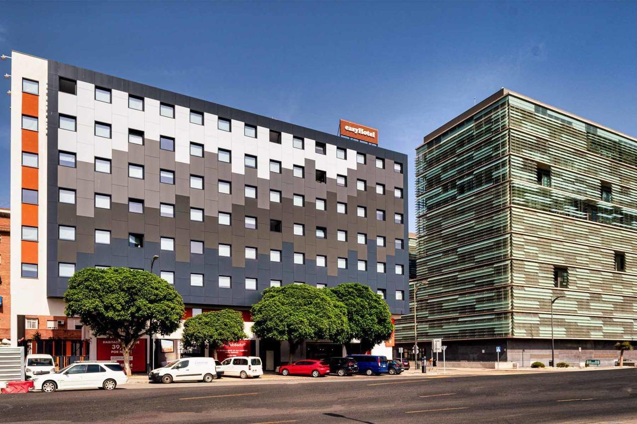 Easyhotel Malaga City Centre Exterior photo